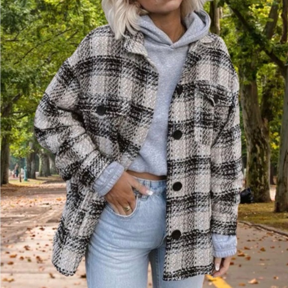 Zara Tweed Plaid Jacket - Picture 2 of 8